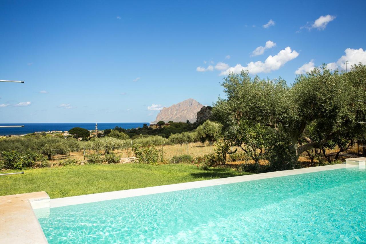 Villa Maria Una Finestra Sul Mare Valderice Exteriör bild