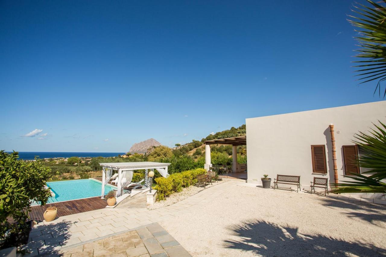 Villa Maria Una Finestra Sul Mare Valderice Exteriör bild