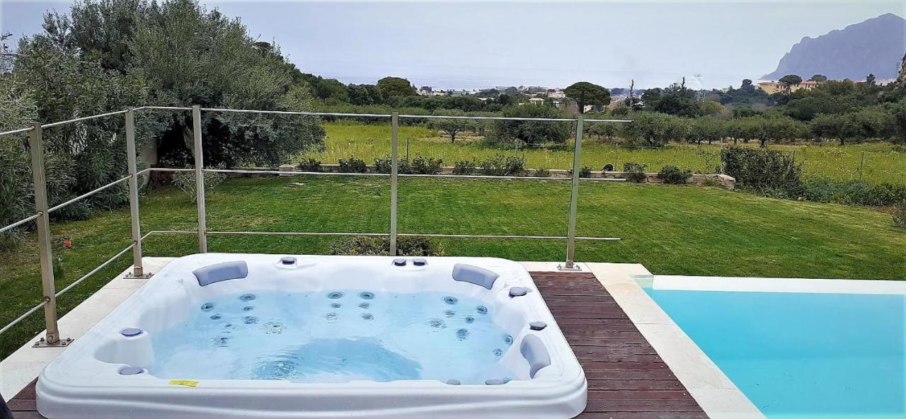 Villa Maria Una Finestra Sul Mare Valderice Exteriör bild